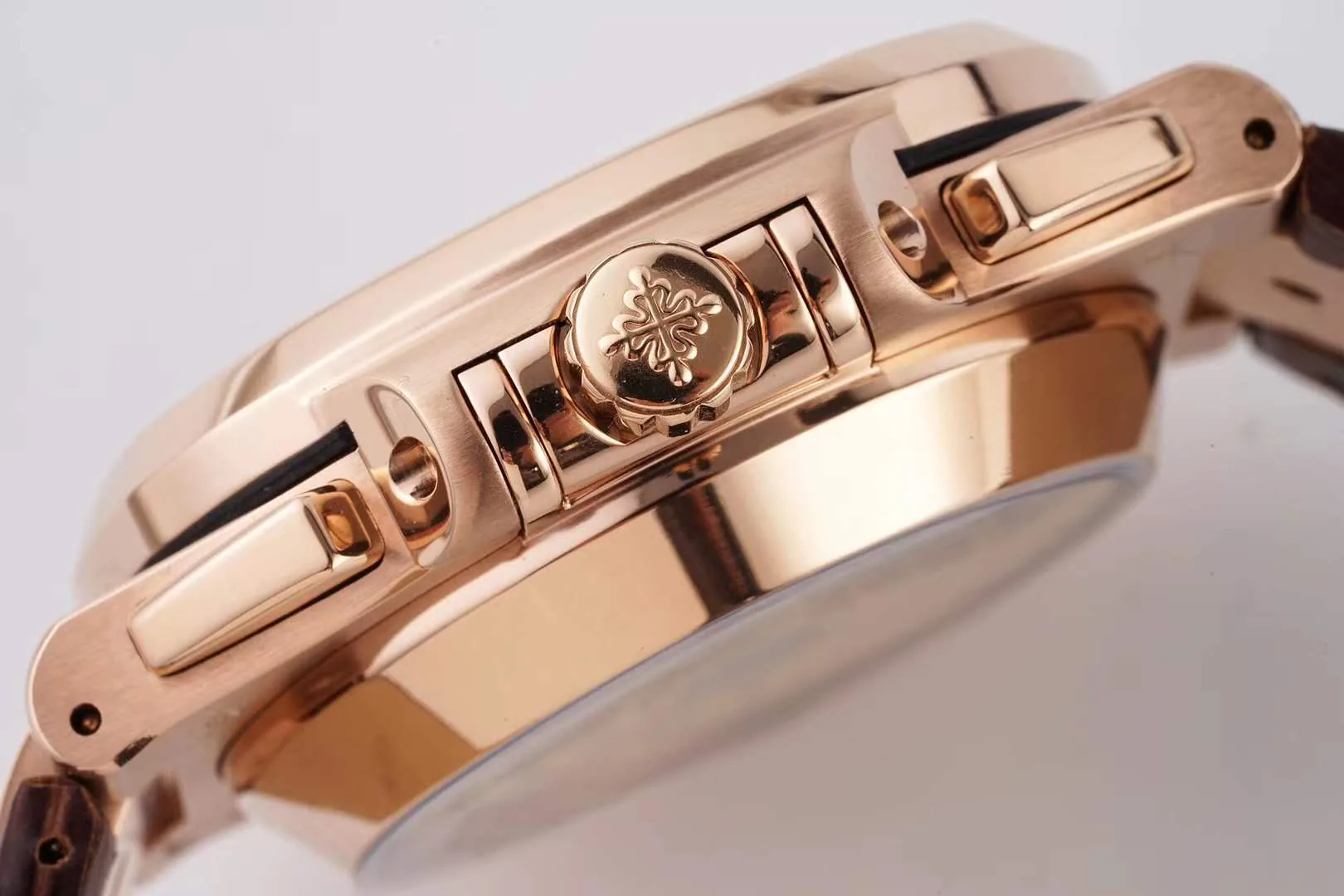 Nautilus cronografo 5980/1R in oro rosa su cinturino in pelle marrone - immagine 9