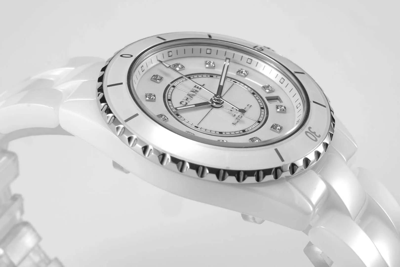 J12 céramique blanche et acier index diamants Réf: H5705 – Image 9