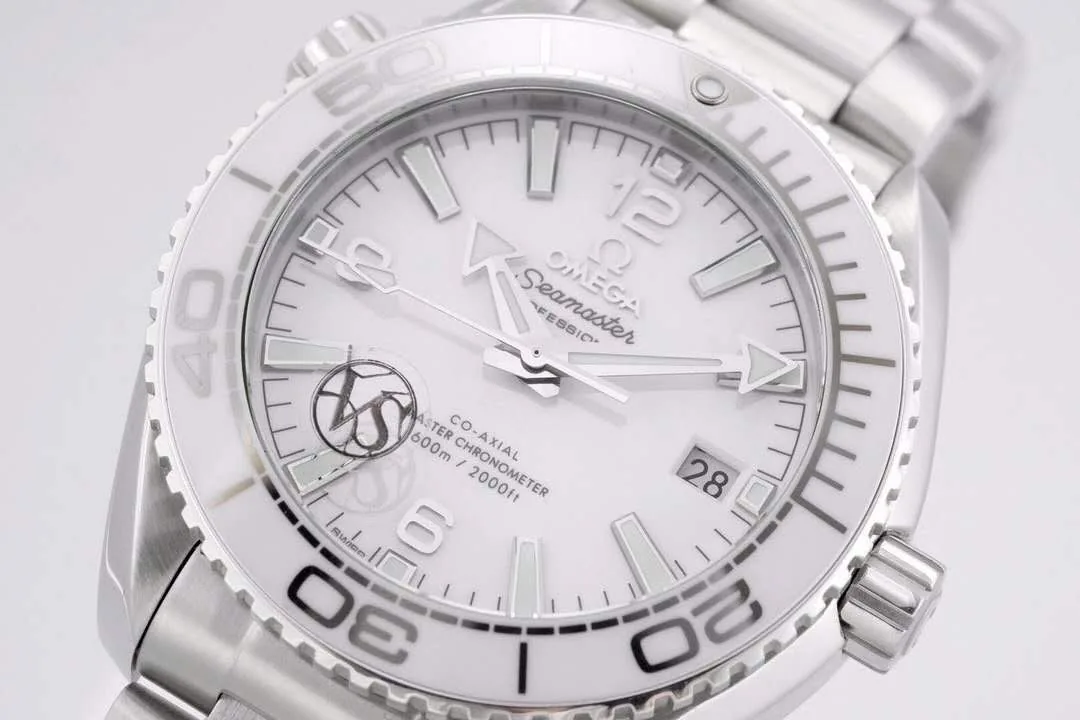 Seamaster Planet Ocean 600M Co-Axial Master Chronometer esfera blanca 39.5mm con brazalete - Imagen 10