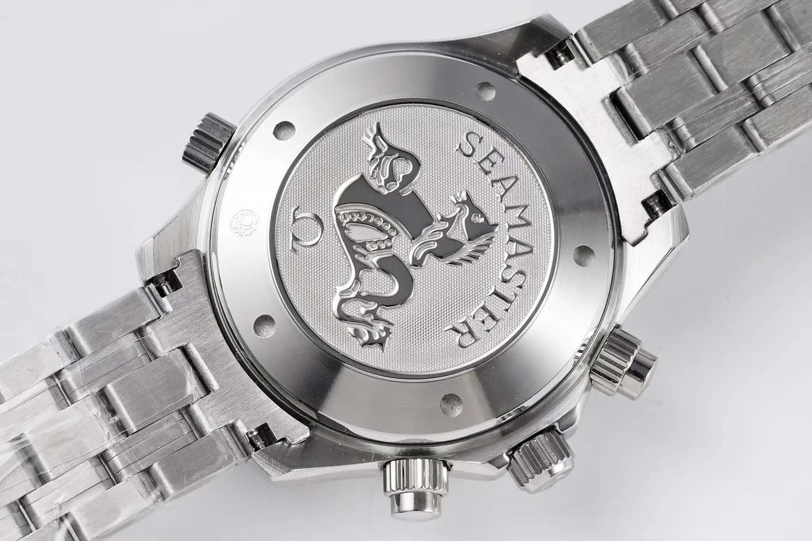 Seamaster Diver 300m Chronograph esfera negra con brazalete - Imagen 7