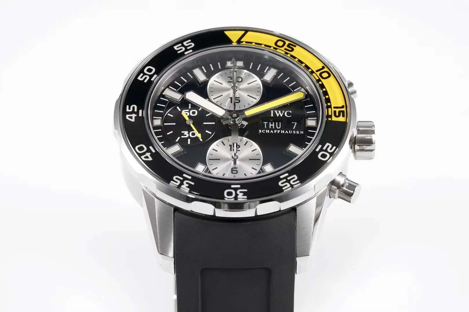 Aquatimer Chronograph IW376702 quadrante nero - immagine 3