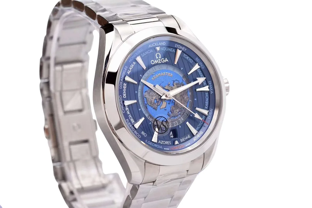 Seamaster Aqua Terra Worldtimer Master Chronometer quadrante blu su bracciale - immagine 7