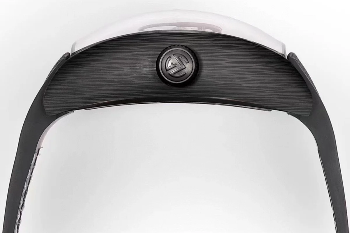 Curvex Grand Central Tourbillon in Black Carbon