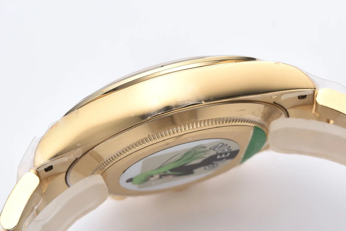Daytona 116508 Champagne Dial in Yellow Gold