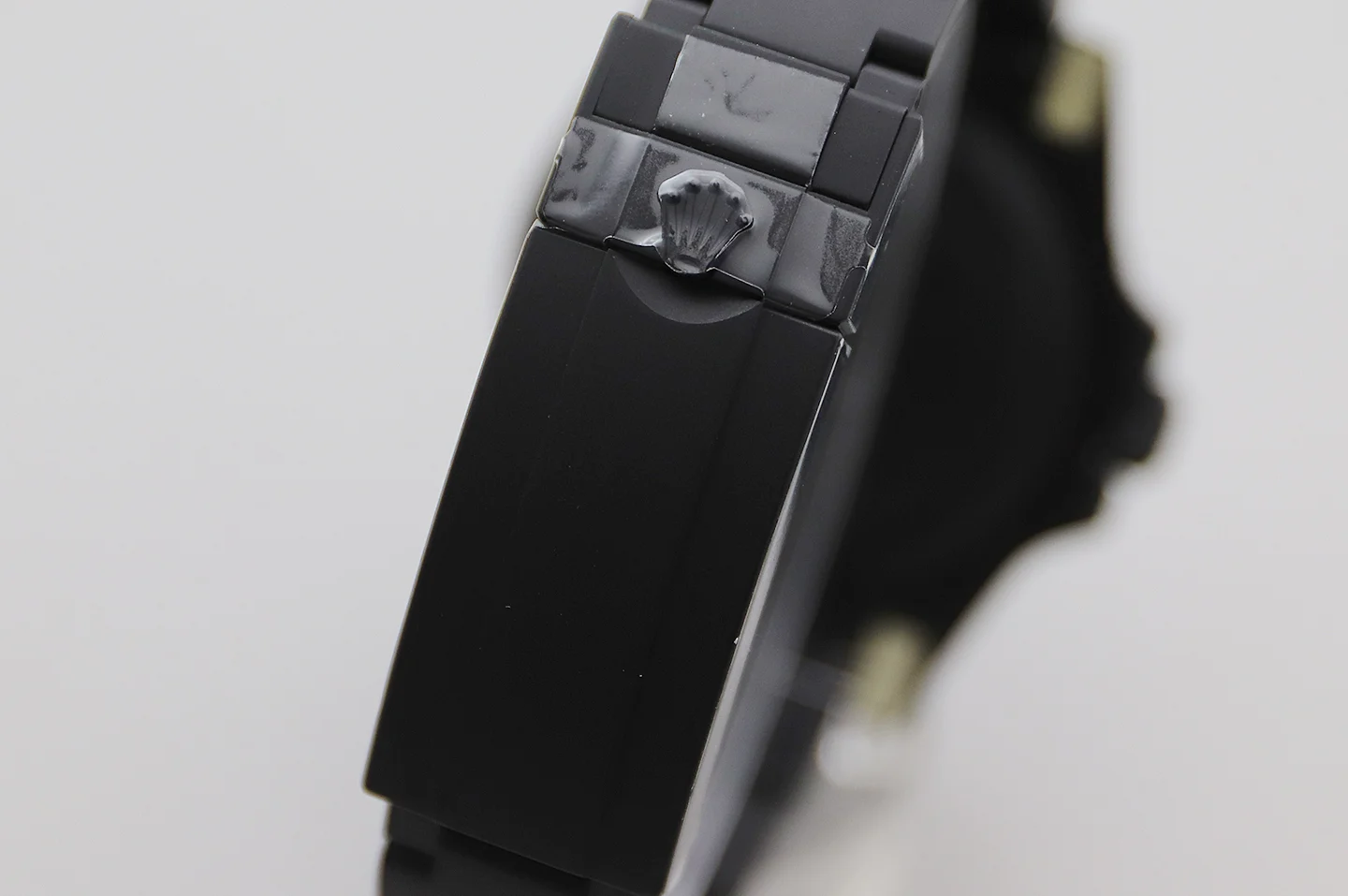 DIW Submariner Black/Yellow Dial