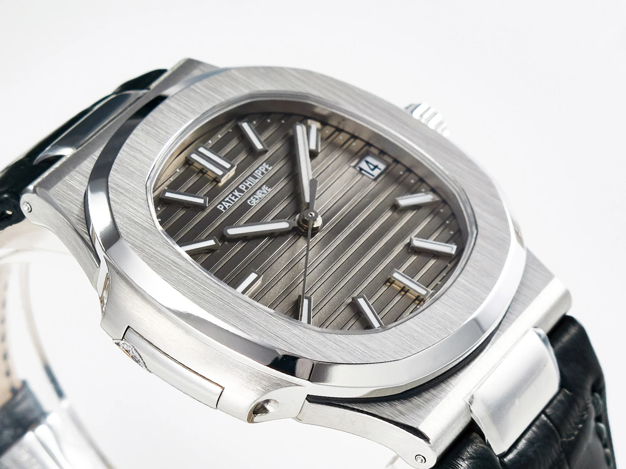 Nautilus 5711 SS 3KF 1:1 Best Edition Gray Textured Dial on Black Leather Strap A324 Super Clone V2