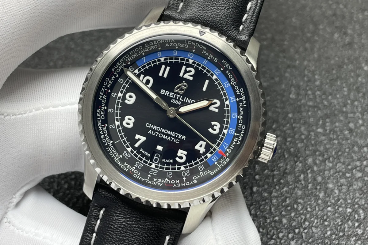 Navitimer Aviator 8 B35 Unitime Automatic 43 Black Dial in Steel on Black Leather Strap