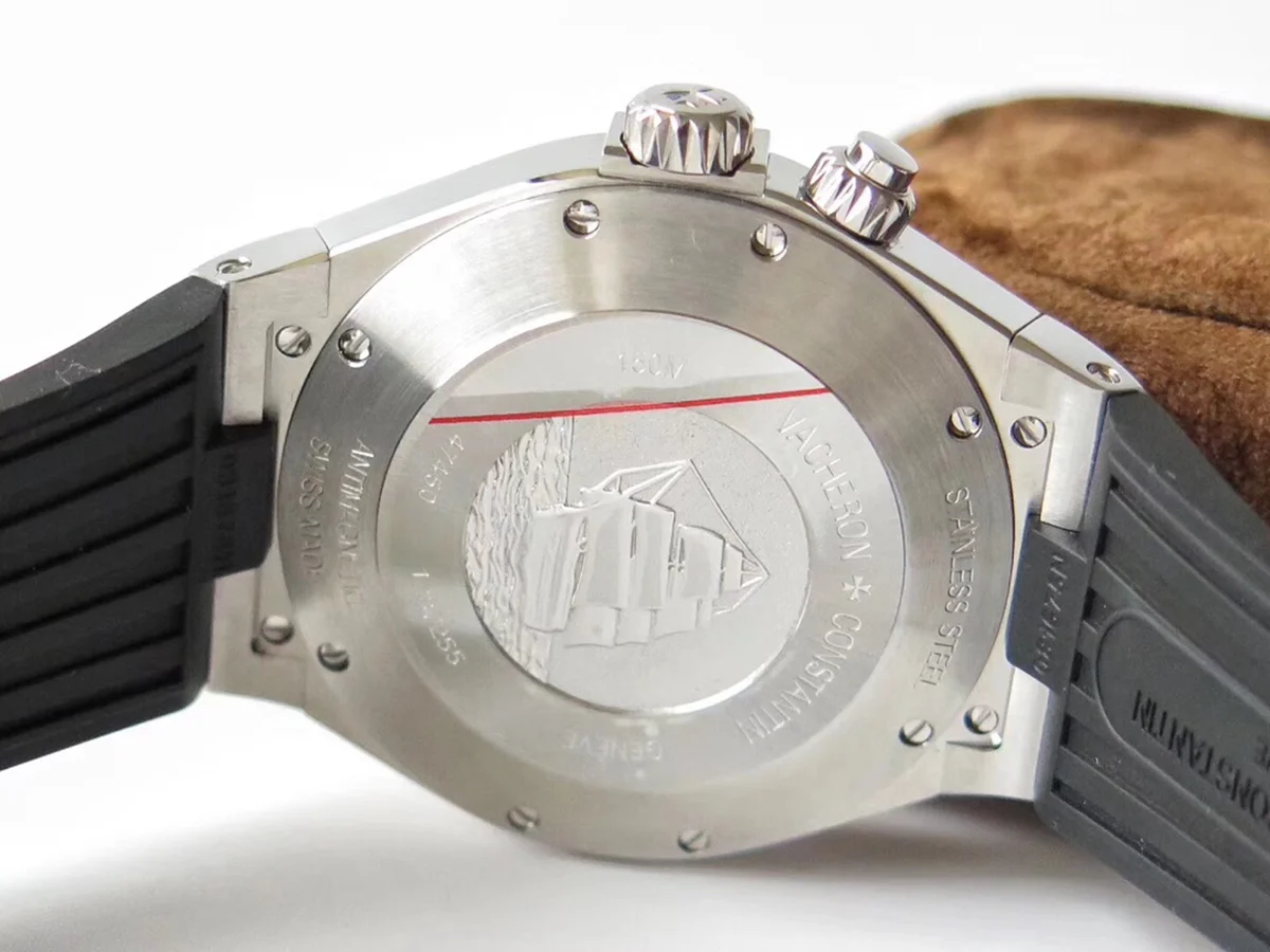 Overseas Dual Time Black Dial in Steel on Rubber Strap
