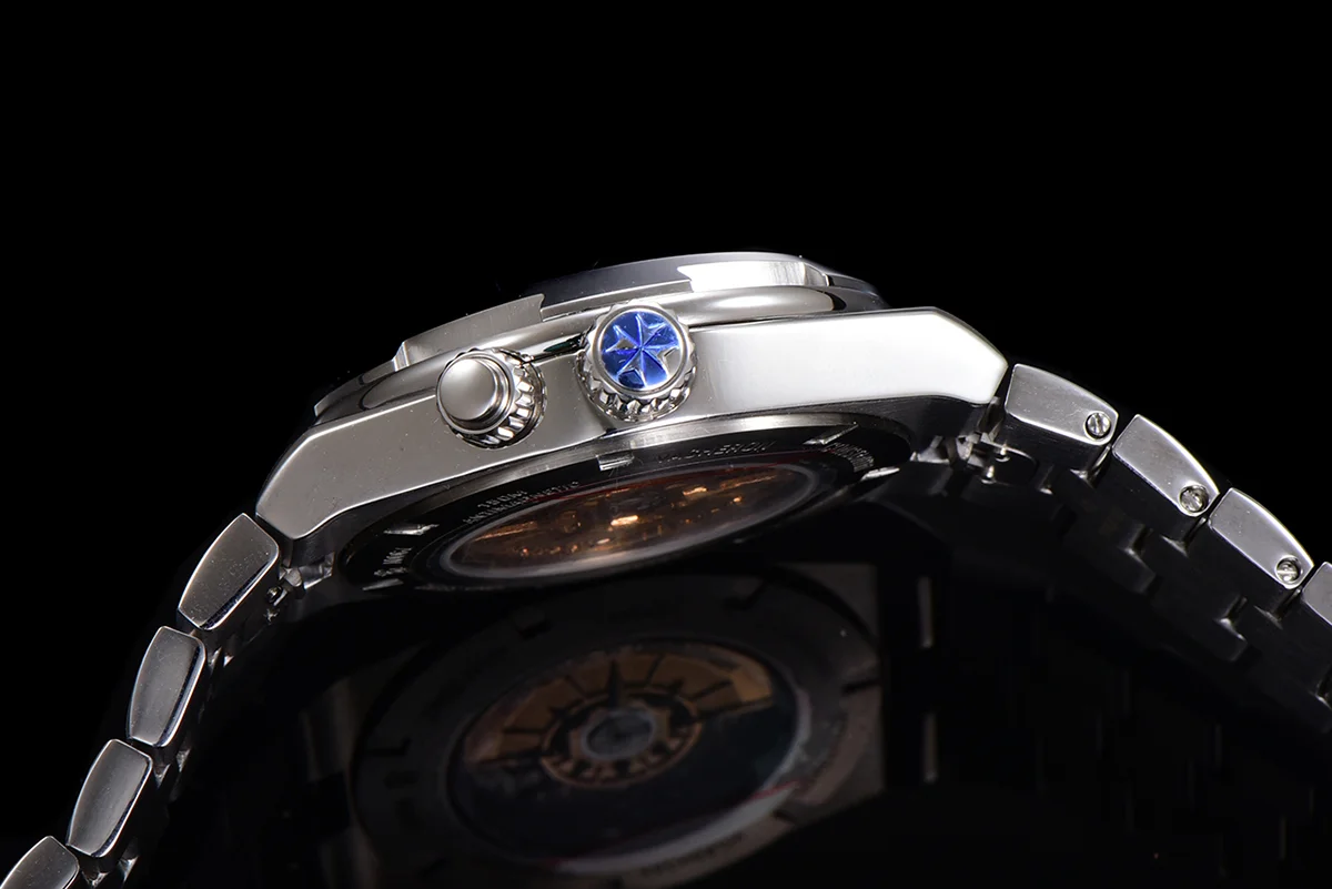 Overseas Dual Time Black Dial in Steel Ref. 7900V/110A-B546