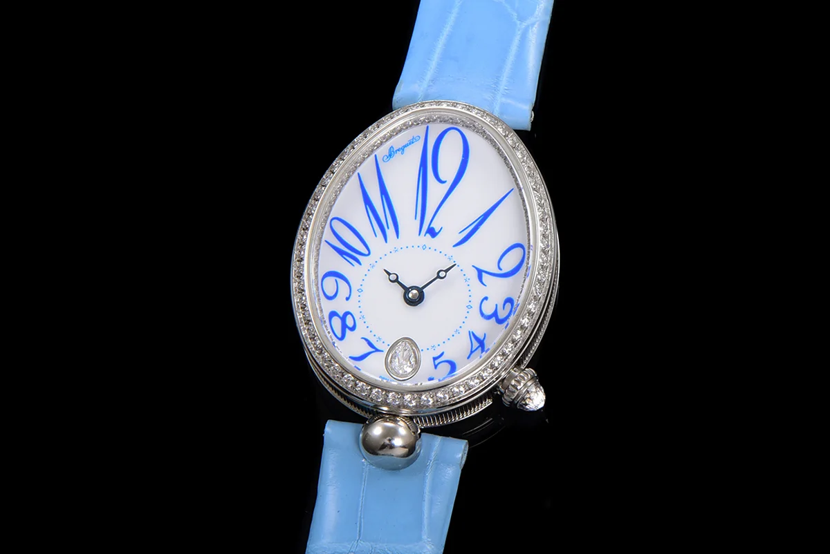 Reine de Naples in White Gold 8918BB