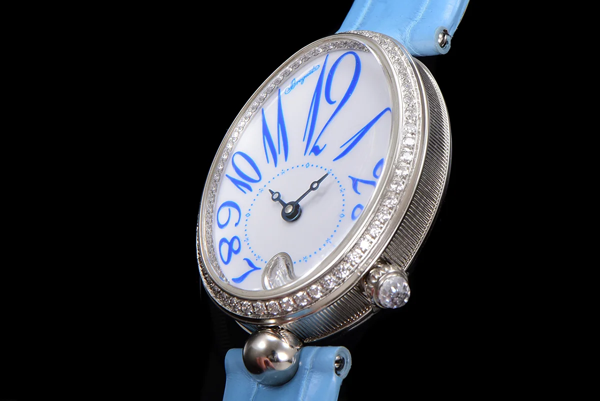 Reine de Naples in White Gold 8918BB