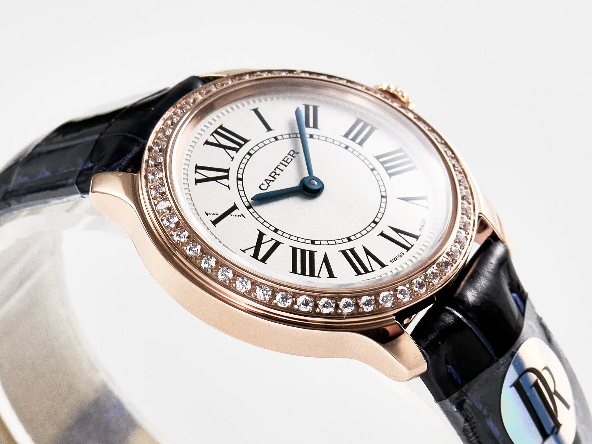 Ronde Louis Cartier 29mm RG DRF 1:1 Best Edition Sandblasted Beige Dial Diamonds Bezel on Blue Leather Strap Ronda Quartz