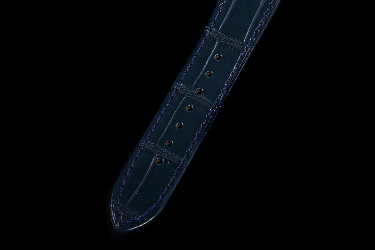 Santos-Dumont (Large) Silver Dial in Steel on Blue Leather Strap Ref. WSSA0022