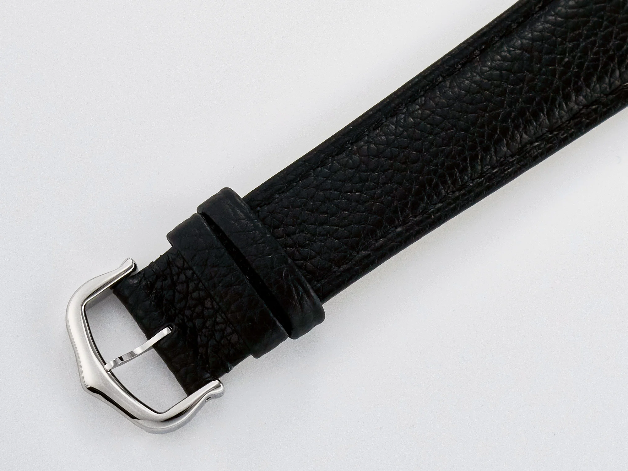 Tank Must Large SS 33.7mm DRF 1:1 Best Edition White Dial on Black Leather Strap Swiss Quartz