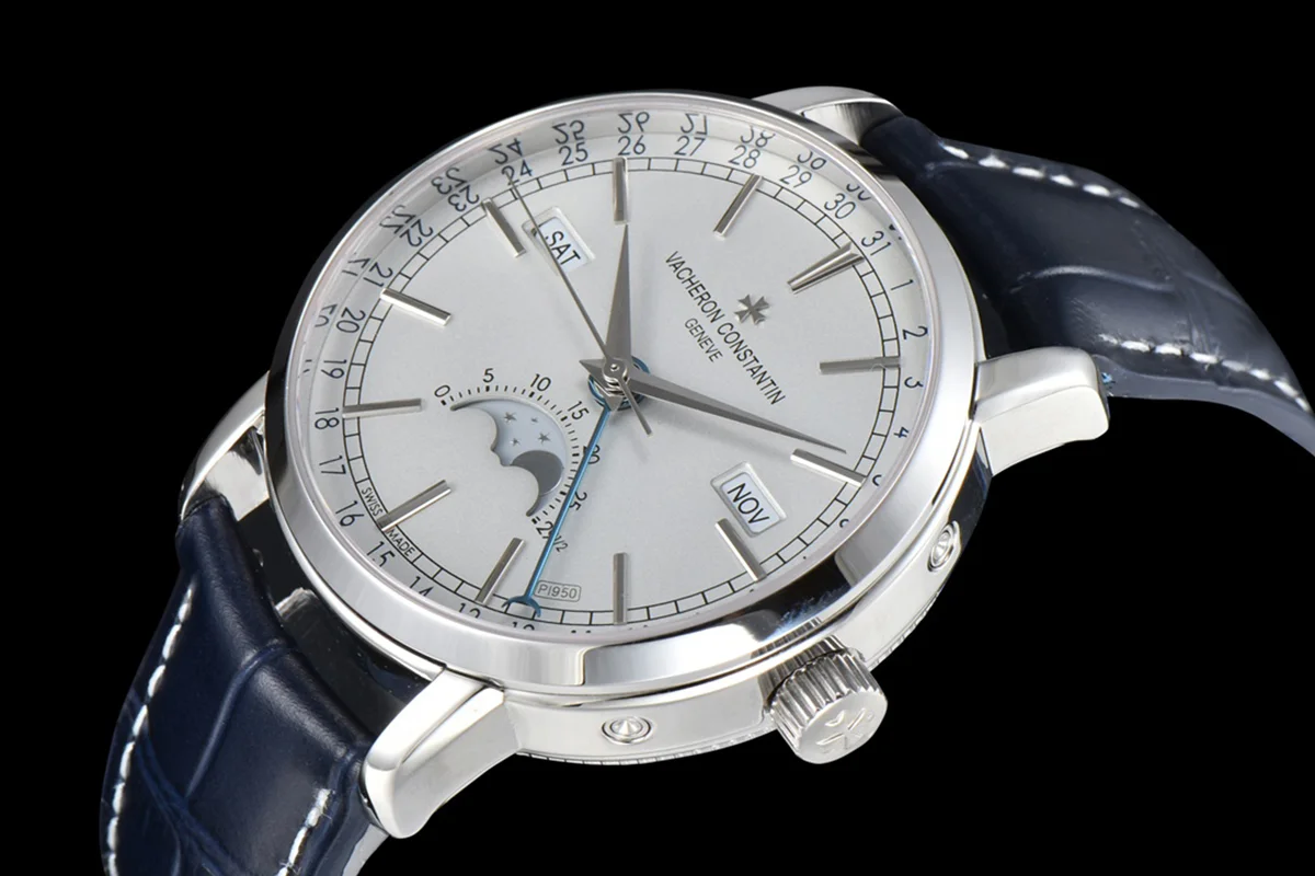 Traditionelle Complete Calendar White Dial in White Gold